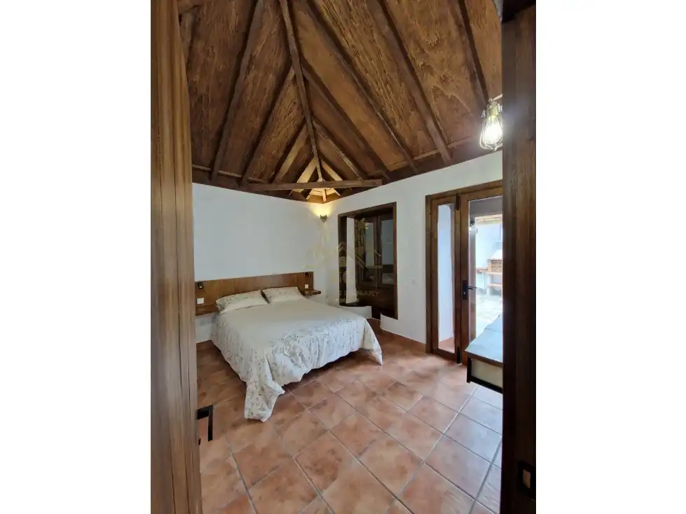 Dormitori de Casa o xalet en venda en Icod de los Vinos amb Terrassa i Moblat