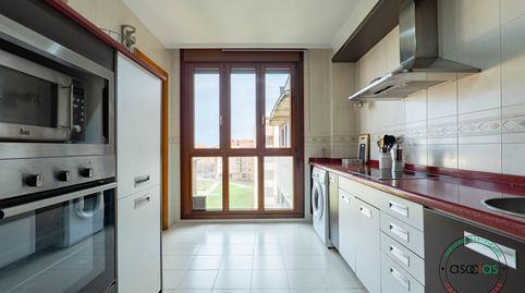 Foto 3 de Piso en venta en Gijón - Calle Manolo Quiros, 7, La Calzada, Gijón