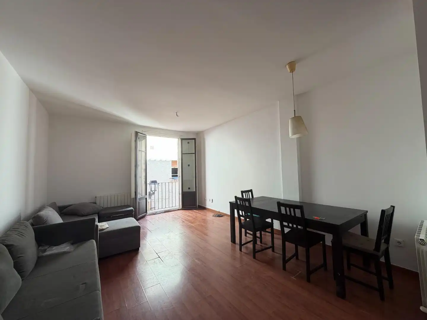 Sala de estar de Piso en venta en Castelló d'Empúries con Parquet y Trastero