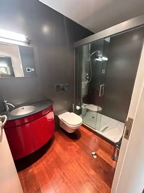 Baño de Casa o chalet en venta en Barcelona con Aire acondicionado, Calefacción y Jardín privado
