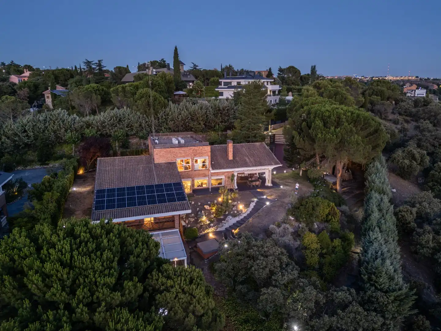 Jardí de Casa o xalet en venda en Las Rozas de Madrid amb Aire condicionat, Calefacció i Jardí privat