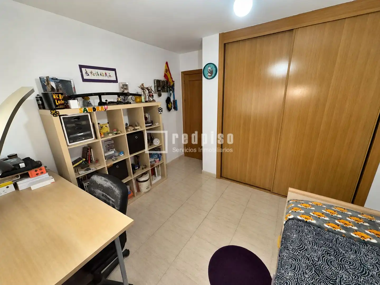 Dormitori de Casa o xalet en venda en Alovera amb Calefacció, Jardí privat i Terrassa
