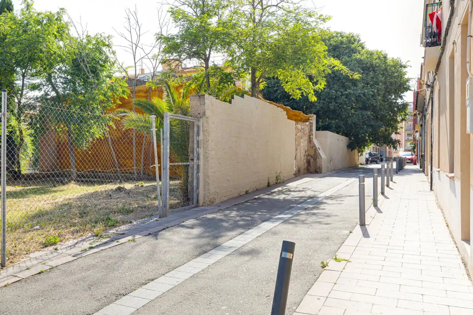Vista exterior de Edificio en venta en Santa Coloma de Gramenet