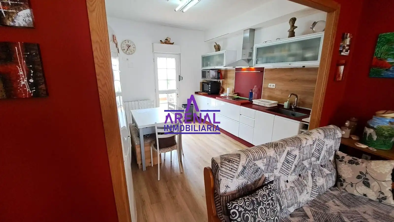 Cocina de Casa o chalet en venta en A Pobra do Caramiñal con Calefacción, Trastero y Amueblado
