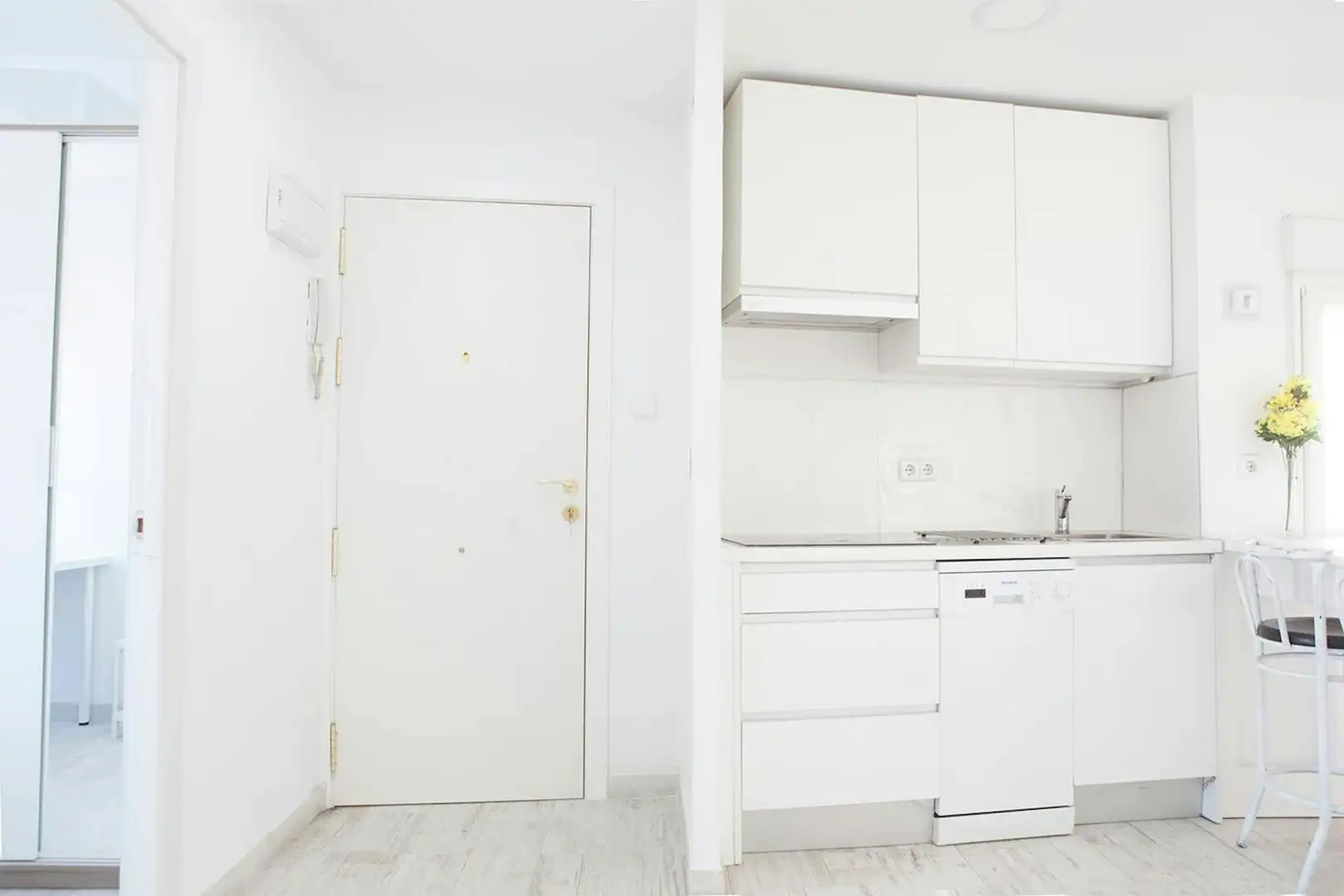 Kitchen of Flat for rent in Madrid  with Heating, Furnished and Washing machine