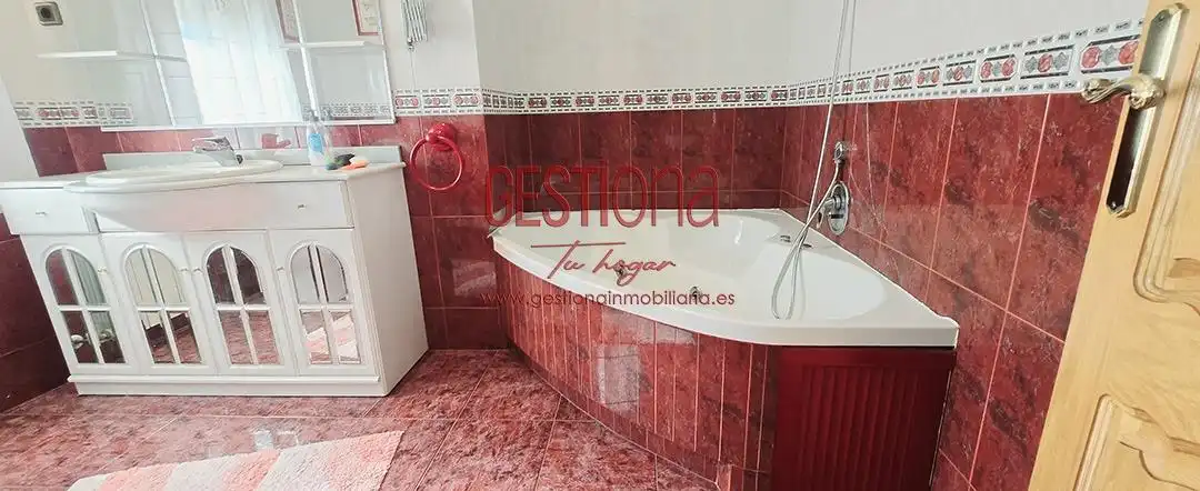 Bathroom of Houses for sale in Marina de Cudeyo  with Heating, Private garden and Terrace