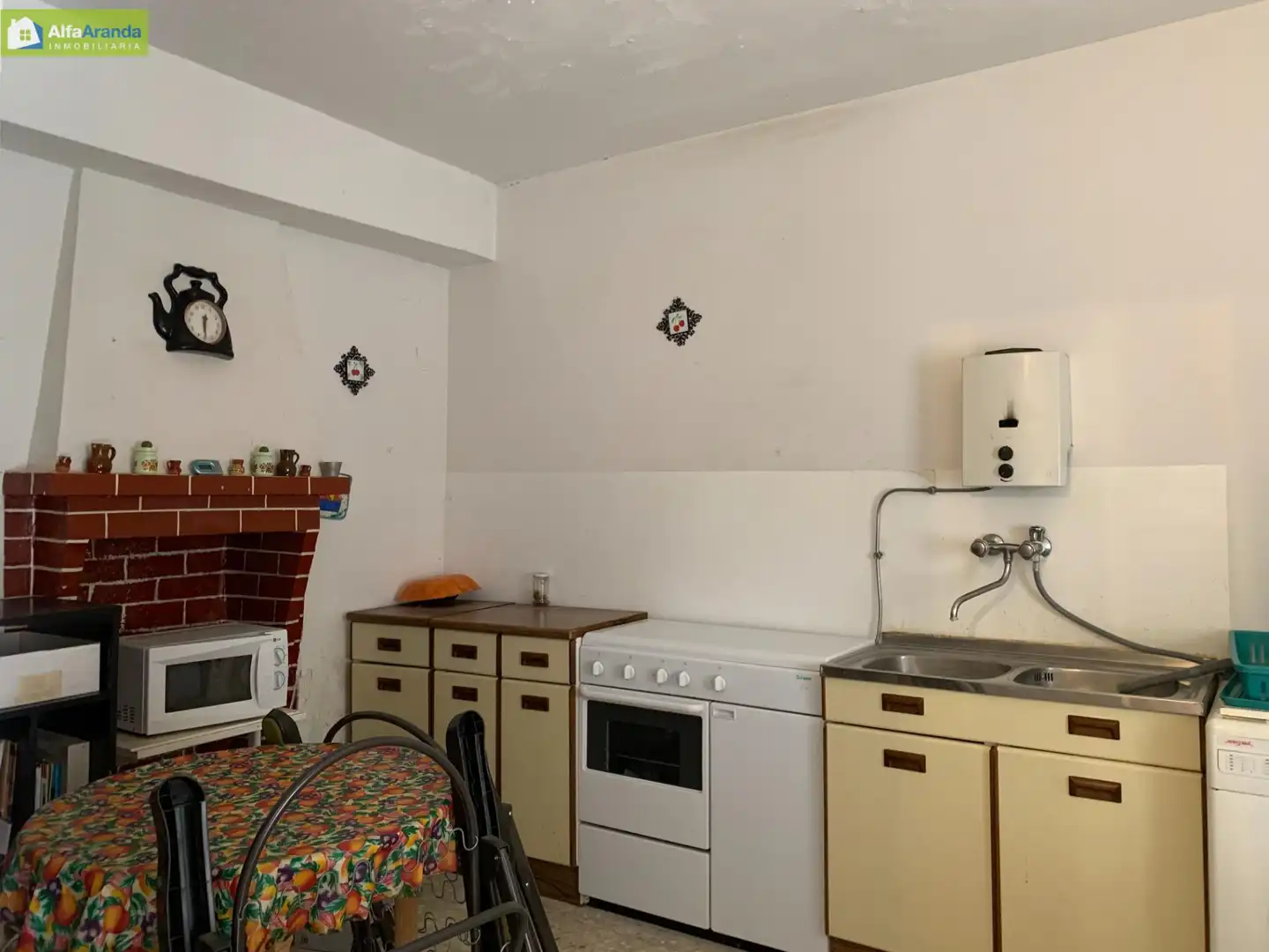 Cocina de Finca rústica en venta en Peñaranda de Duero