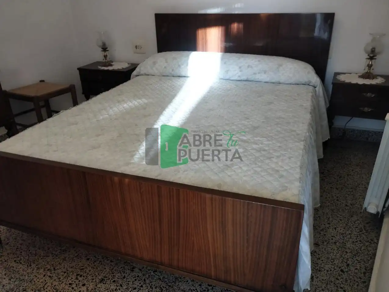 Dormitori de Casa o xalet en venda en Ourense Capital  amb Calefacció, Jardí privat i Moblat
