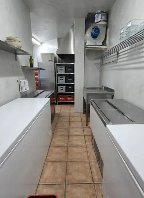 Cocina de Local en traspaso en Madrid con Aire acondicionado, Calefacción y Amueblado