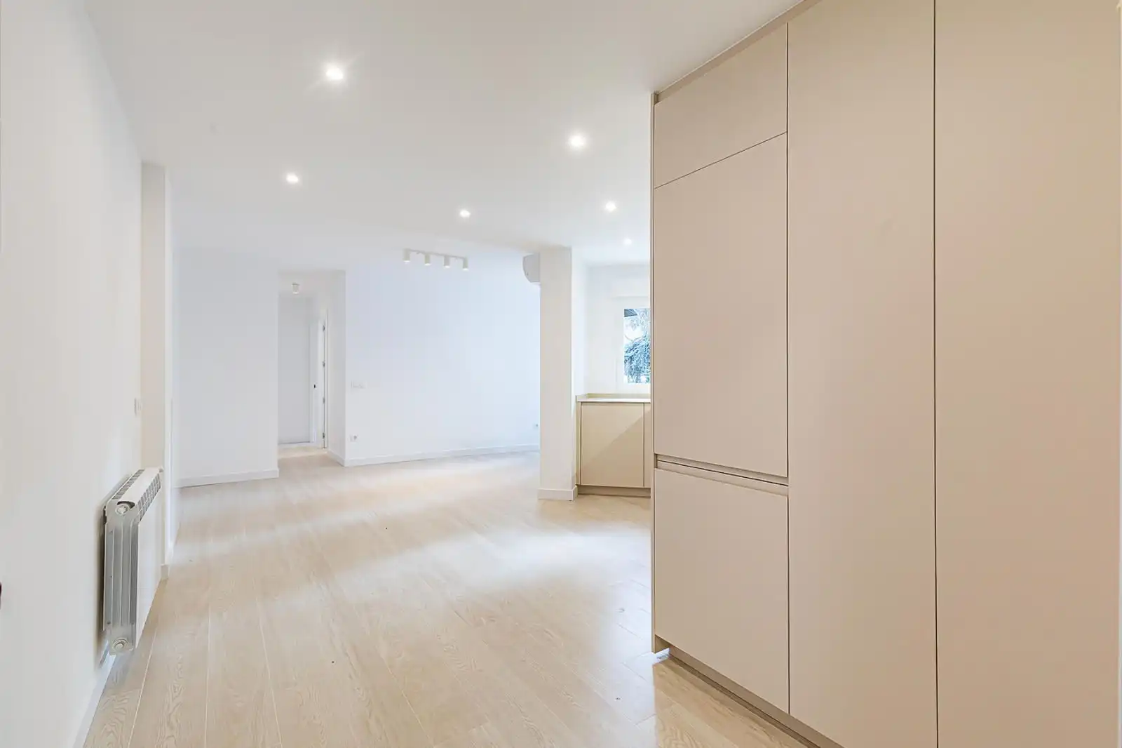 Flat for rent in Madrid  with Air Conditioner