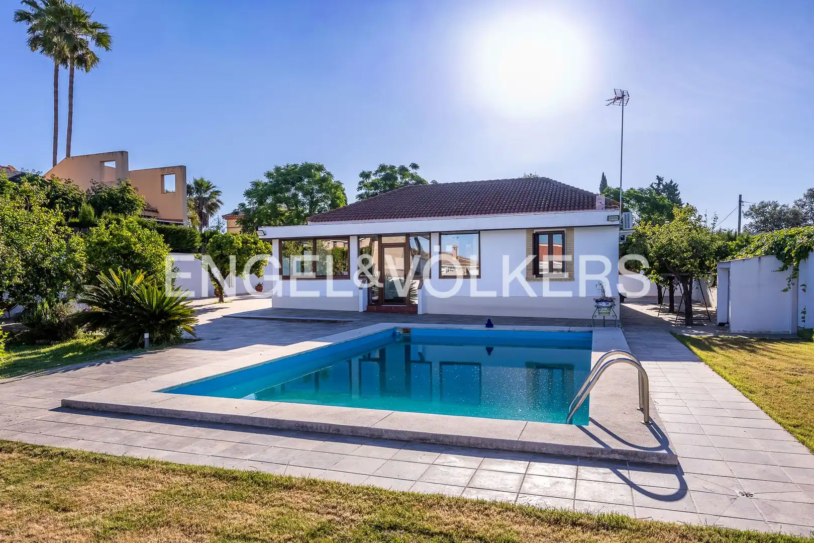 Exterior view of Houses for sale in Valencina de la Concepción  with Air Conditioner, Heating and Private garden