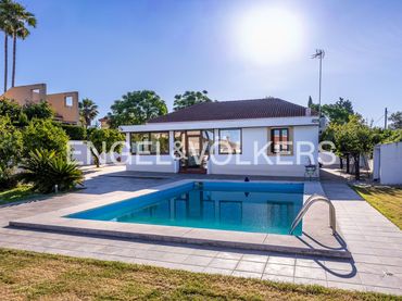 Maison avec piscine à vendre à Valencina de la Concepción