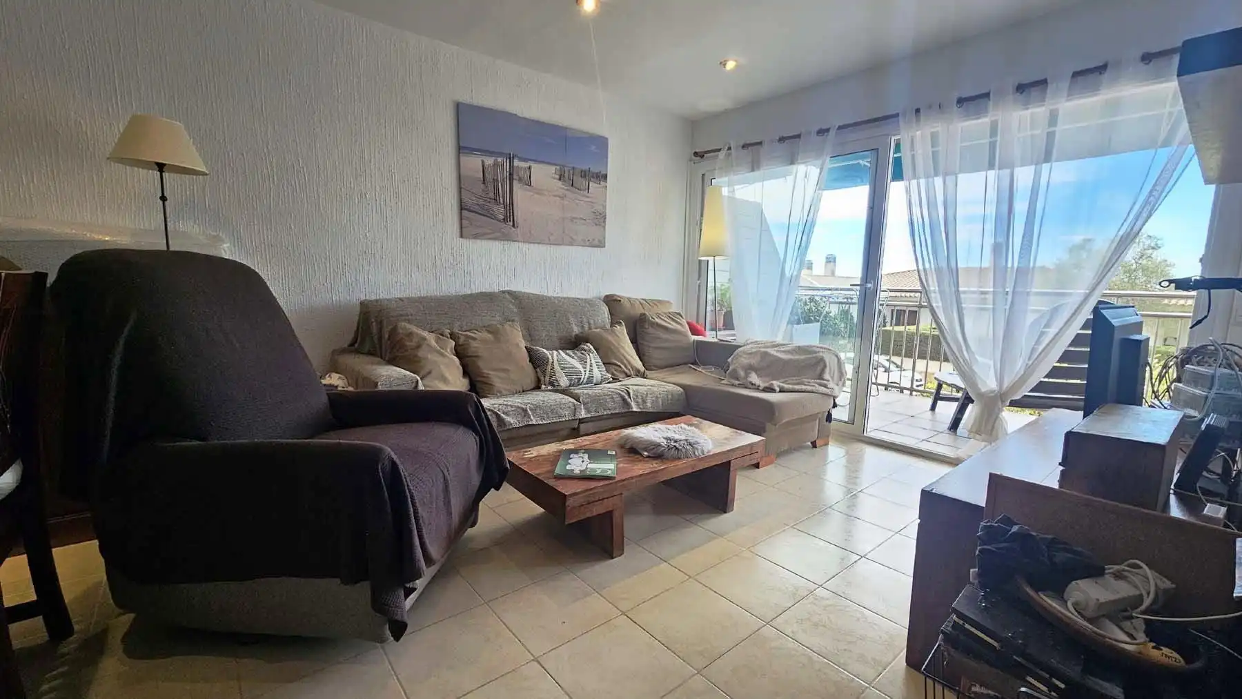 Sala d'estar de Apartament en venda en Sant Feliu de Guíxols amb Aire condicionat, Calefacció i Jardí privat