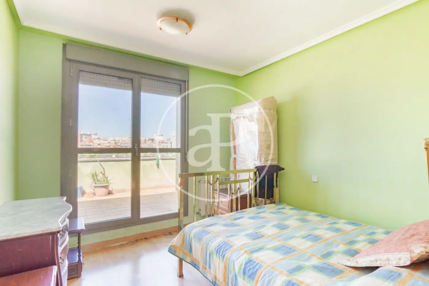 Bedroom of Attic for sale in Madrid  with Air Conditioner, Heating and Private garden