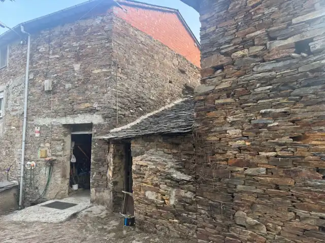 Exterior view of Country homes for sale in San Tirso de Abres