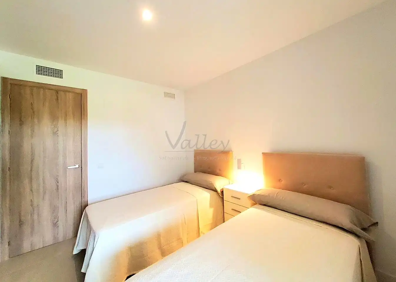 Schlafzimmer von Wohnungen zum Verkauf in Sotogrande mit Klimaanlage, Terrasse und Möbliert