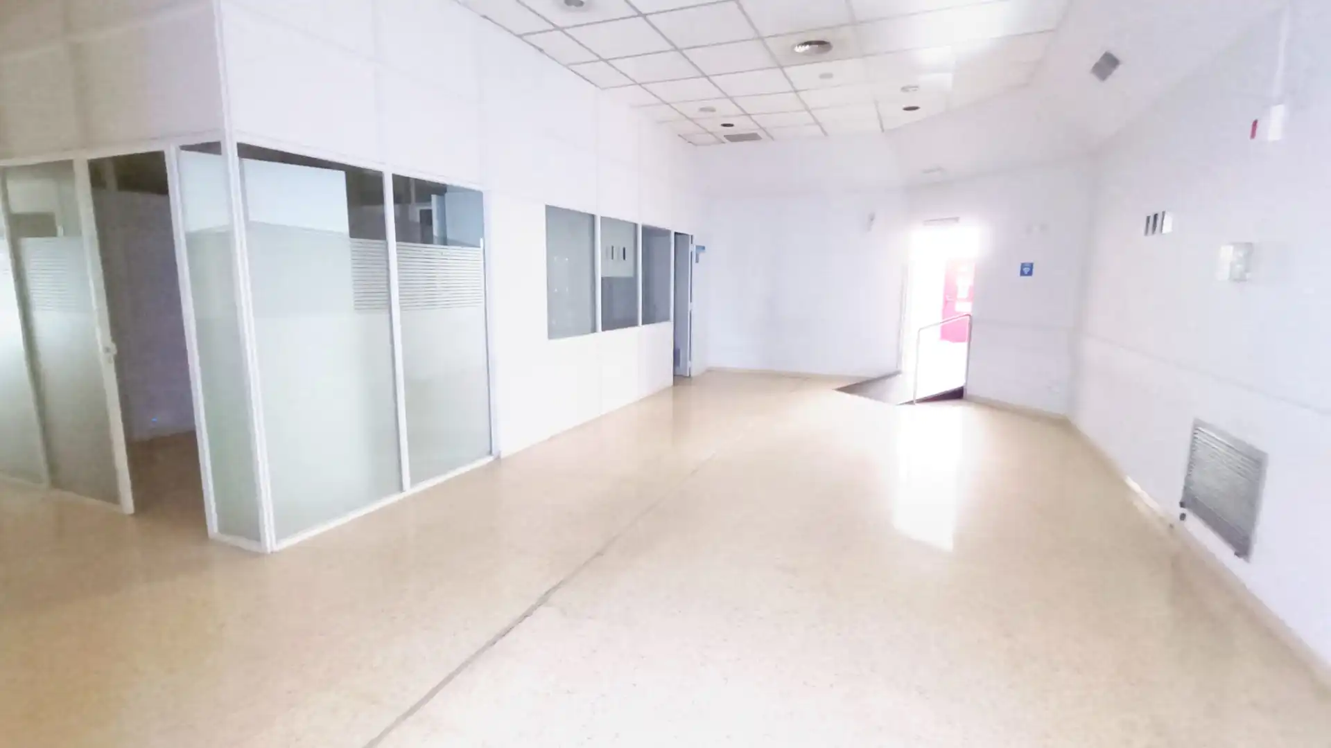 Local comercial en venda a Avinguda de Sant Salvador, imagen 4