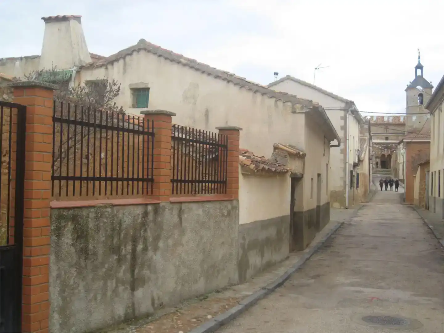 Vista exterior de Casa adosada en venda en Caltojar, Soria