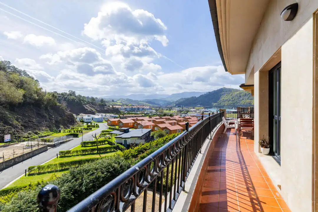 Terraza de Dúplex en venta en Orio con Calefacción, Terraza y Balcón