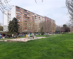 Vista exterior de Pis de lloguer en  Zaragoza Capital amb Balcó