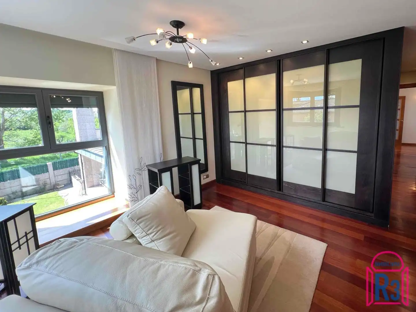 Bedroom of Houses for sale in Villaquilambre  with Heating