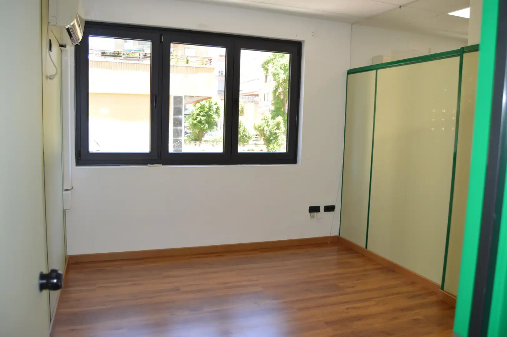 Habitación de Oficina de alquiler en Cáceres