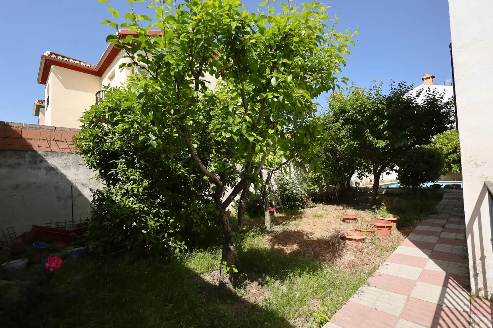 Jardí de Casa o xalet en venda en Las Gabias amb Aire condicionat, Piscina i Balcó