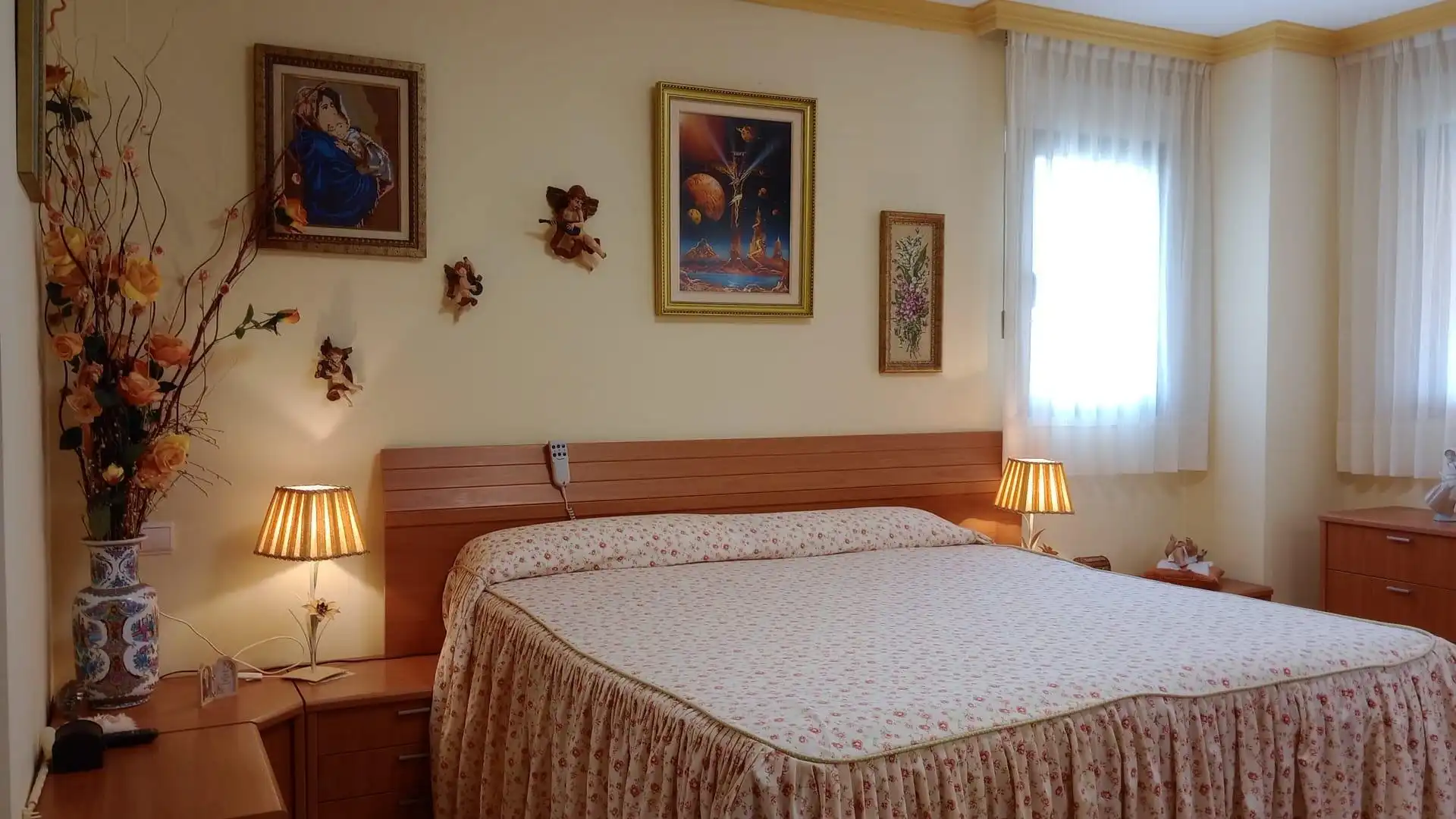 Habitación de Piso en venta en Benidorm con Aire acondicionado, Calefacción y Jardín privado