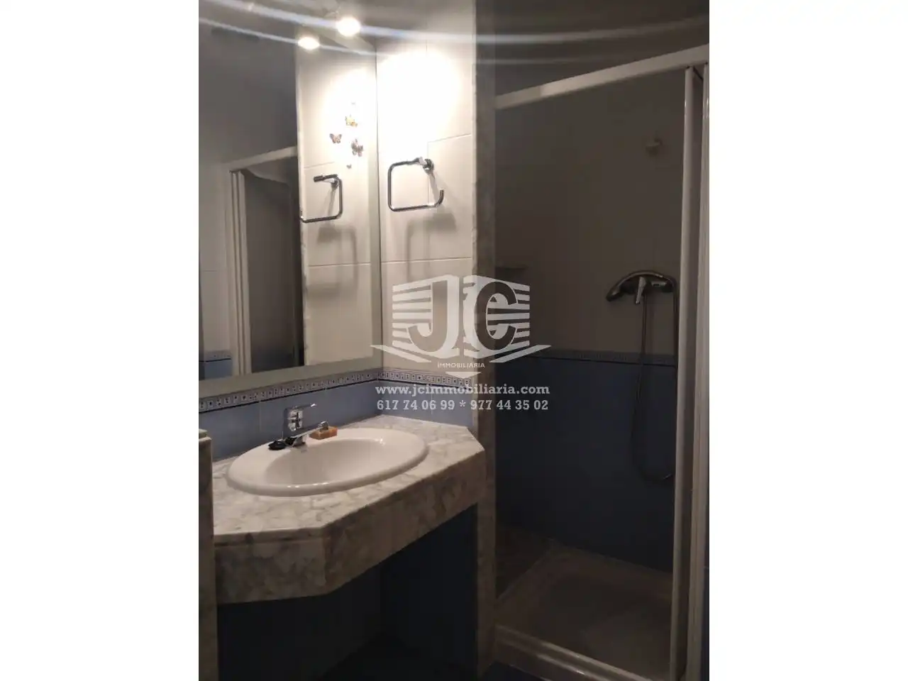 Baño de Piso de alquiler en Tortosa con Aire acondicionado, Terraza y Amueblado