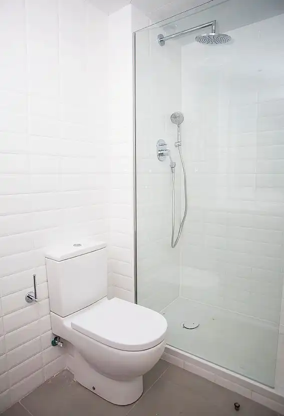 Bathroom of Attic for rent in Barcelona  with Air Conditioner, Terrace and Storage room