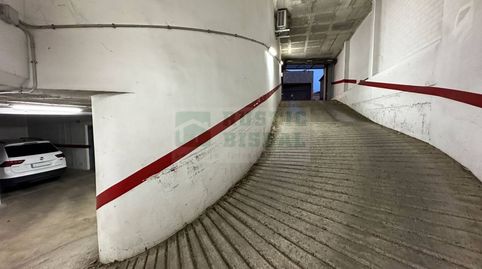 Plaza de parking en venta junto a servicios y zonas escolares en La Bisbal, imatge 3