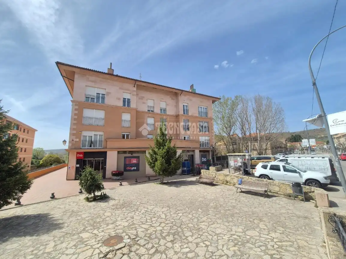 Vista exterior de Piso en venta en Sigüenza con Calefacción y Terraza