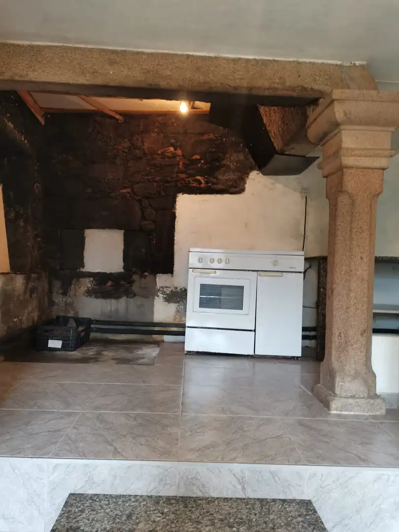 Cocina de Finca rústica en venta en Mazaricos con Calefacción, Jardín privado y Trastero