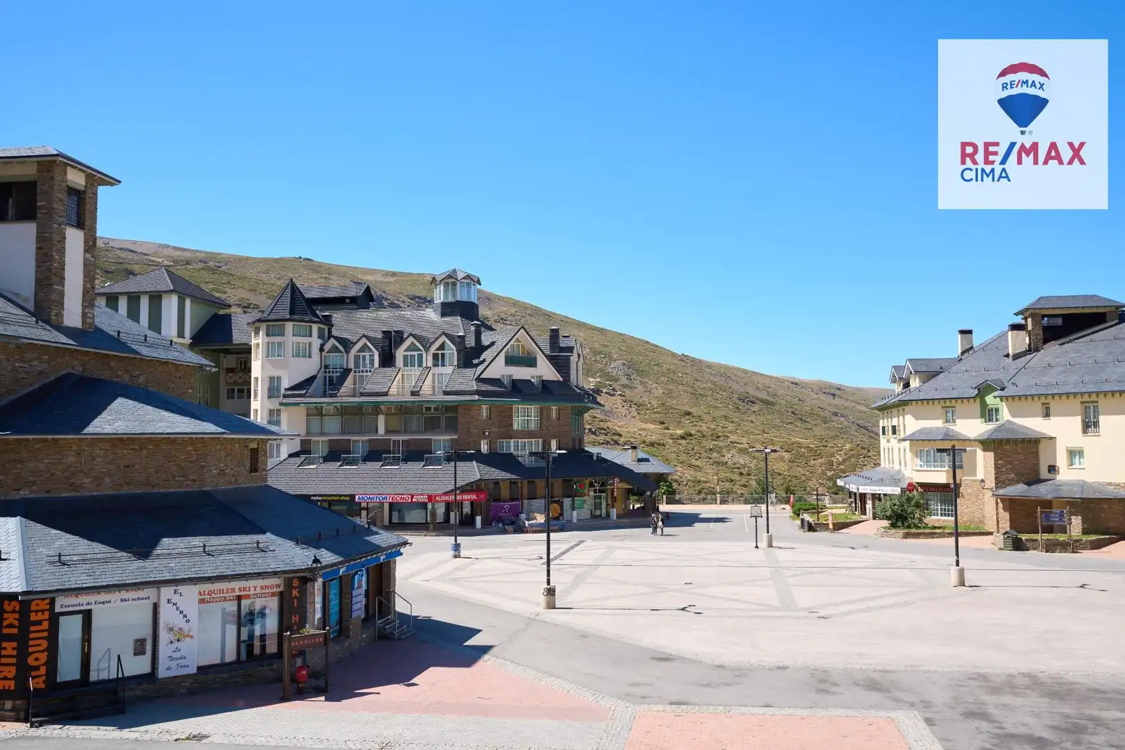 Vista exterior de Casa o xalet en venda en Sierra Nevada amb Calefacció i Moblat