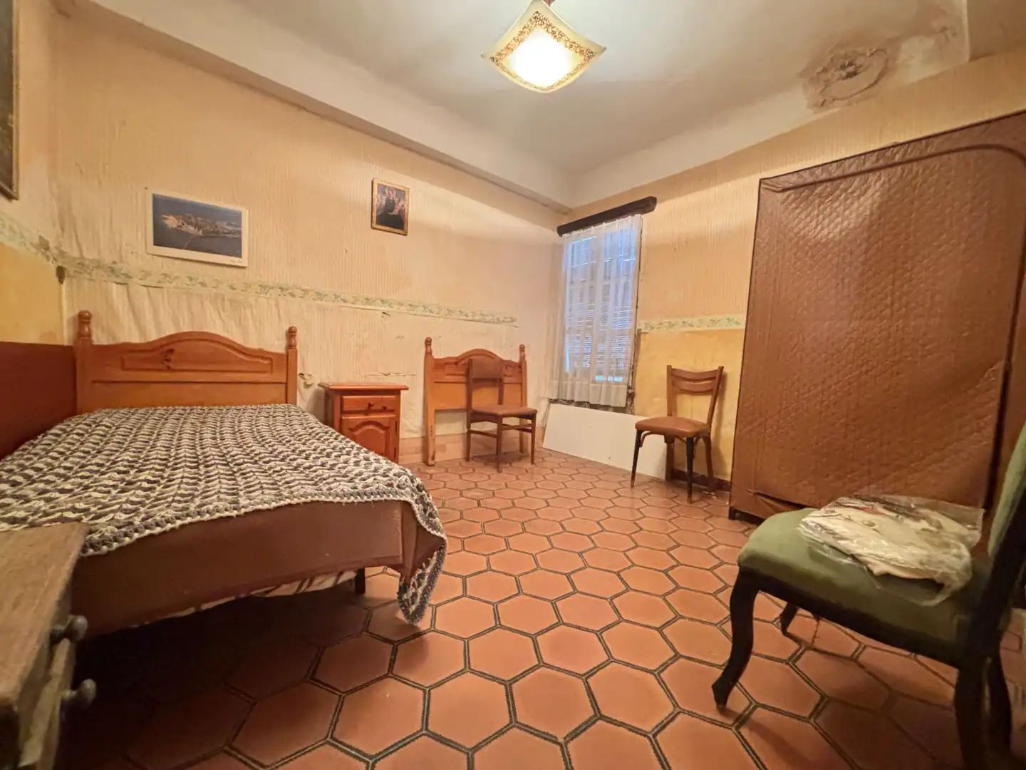 Dormitori de Casa o xalet en venda en Monegrillo amb Jardí privat, Terrassa i Moblat