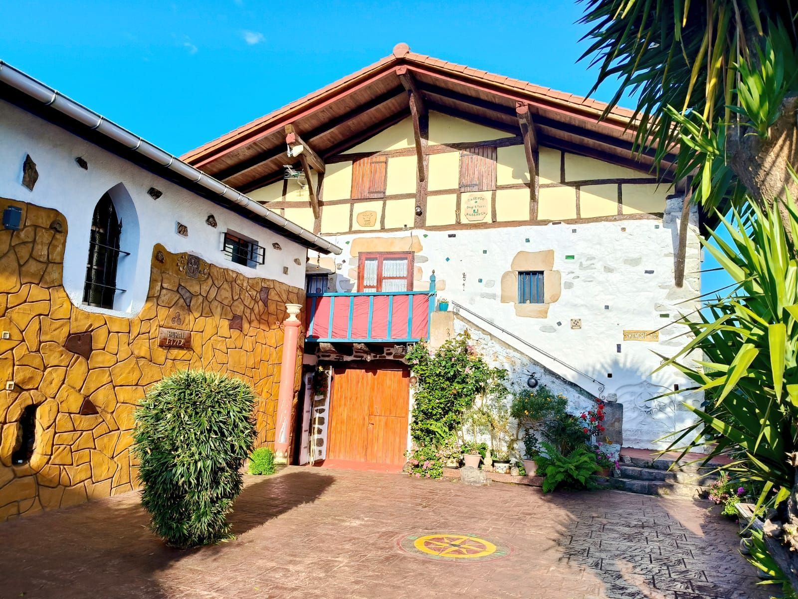 Exterior view of House or chalet for sale in Bedia  with Heating, Private garden and Terrace