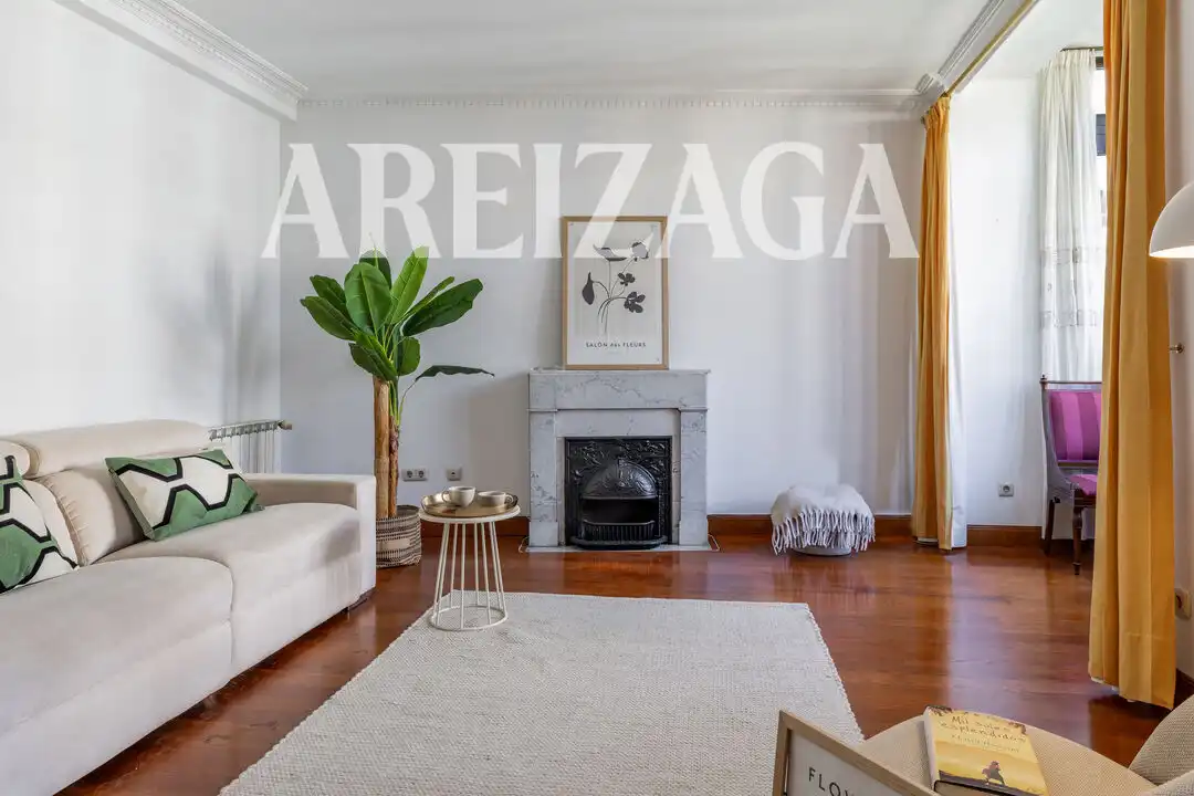 Sala de estar de Piso en venta en Gros