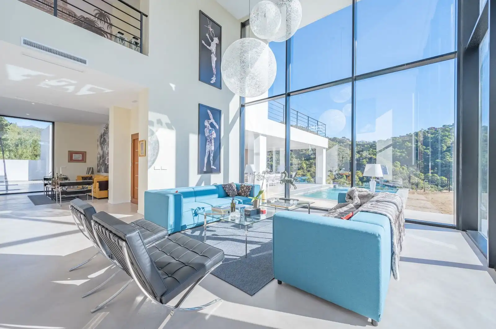 Living room of Houses for sale in Málaga  with Air Conditioner, Terrace and Swimming Pool
