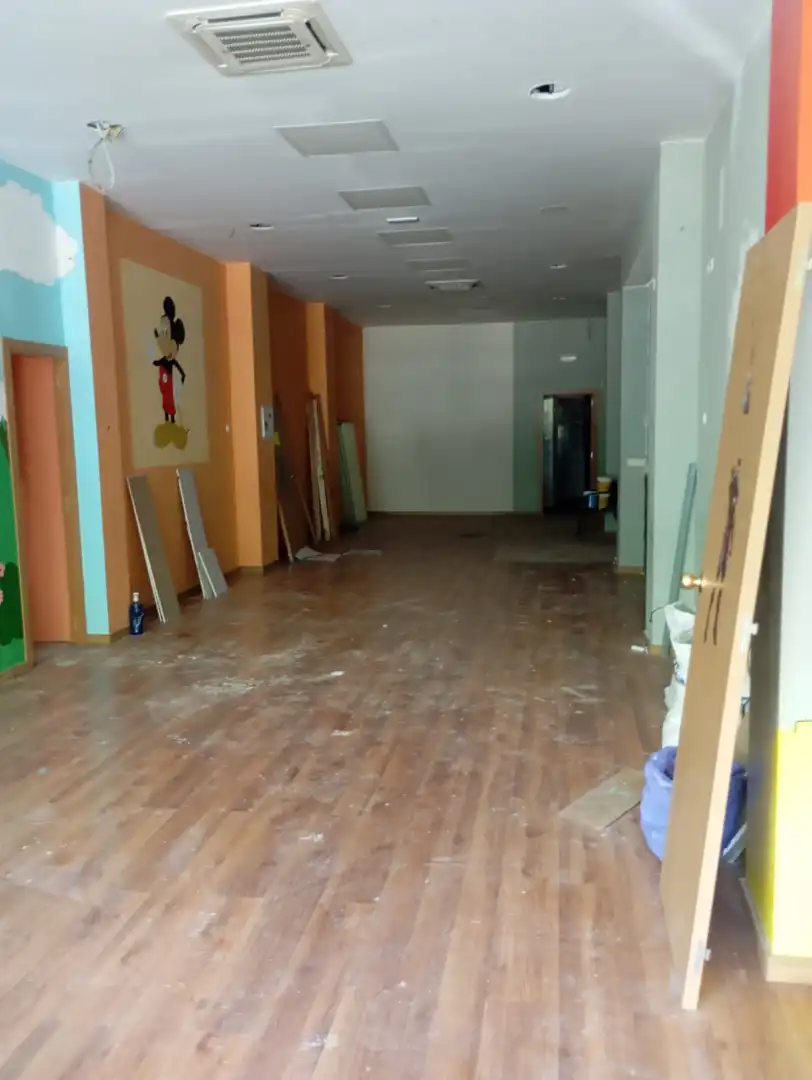 Business premises to rent in Vía de Ramón Pignatelli 3, imagen 4