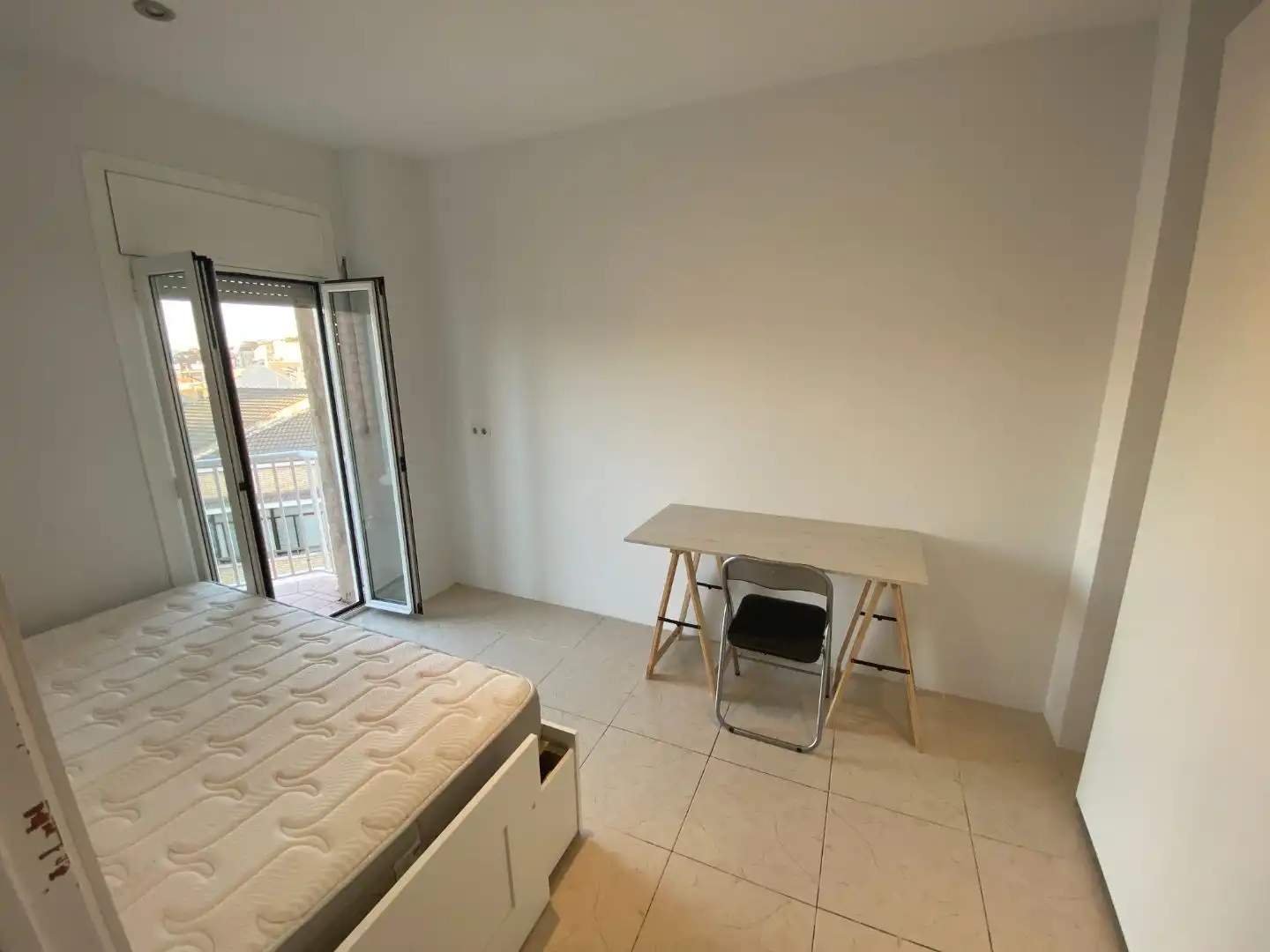 Habitación de Piso para compartir en Manresa con Aire acondicionado, Calefacción y Parquet