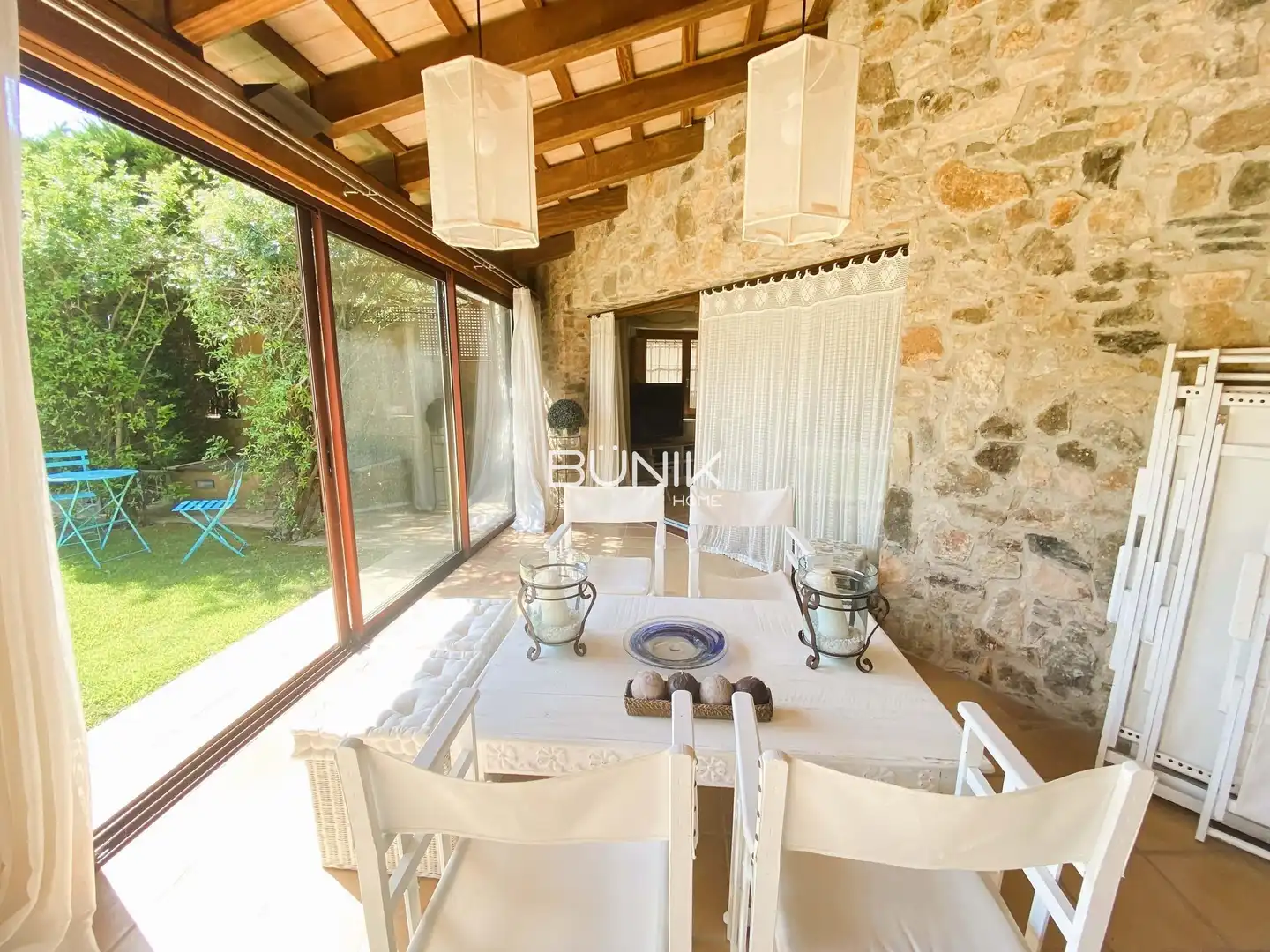 Menjador de Casa o xalet en venda en Torrent (Girona) amb Aire condicionat, Calefacció i Terrassa