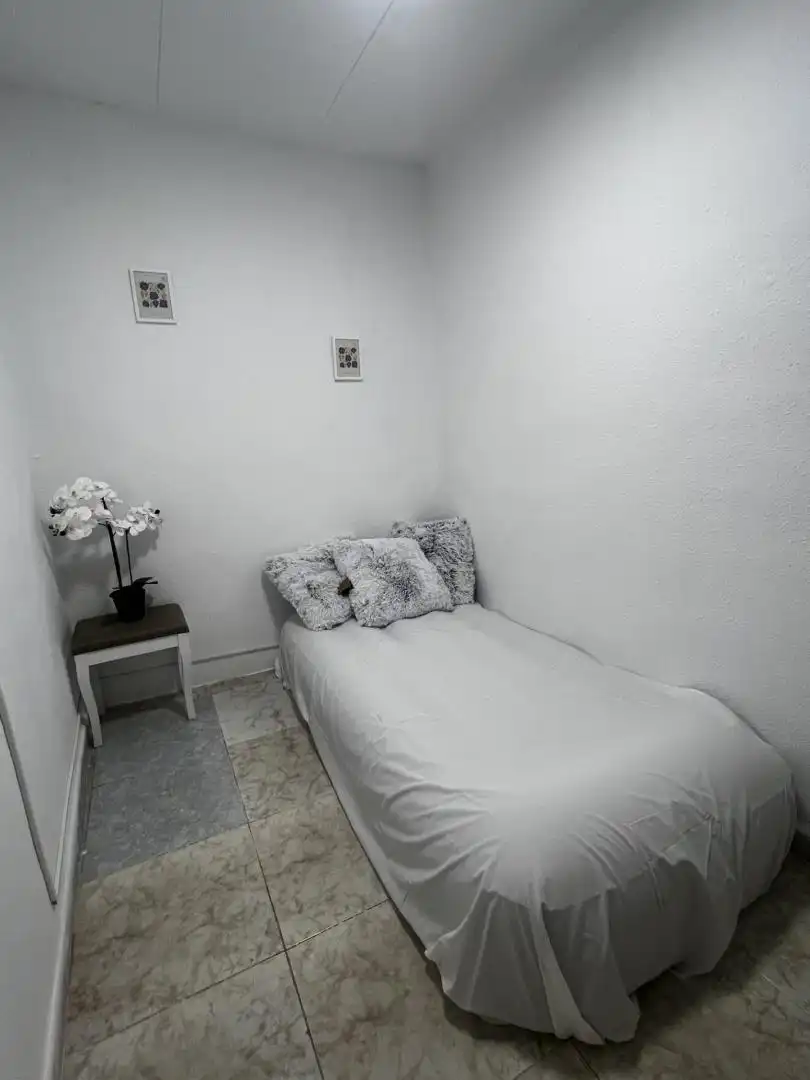 Bedroom of Flat for sale in Reus