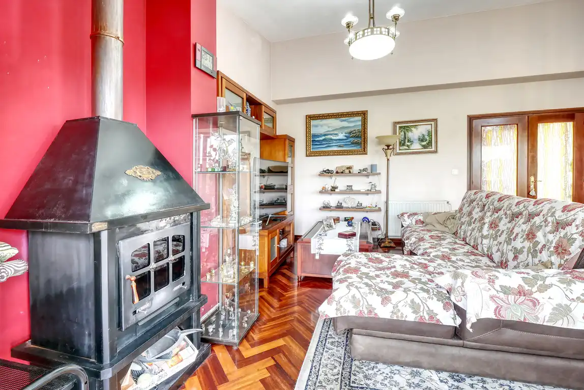 Sala de estar de Casa adosada en venta en A Coruña Capital  con Calefacción, Jardín privado y Parquet