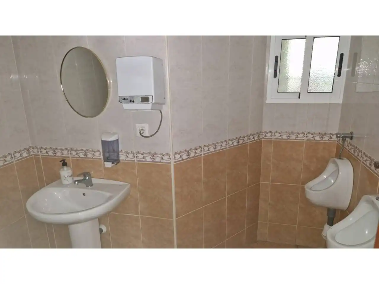 Badezimmer von Gebäude zur Miete in Ciudad Rodrigo