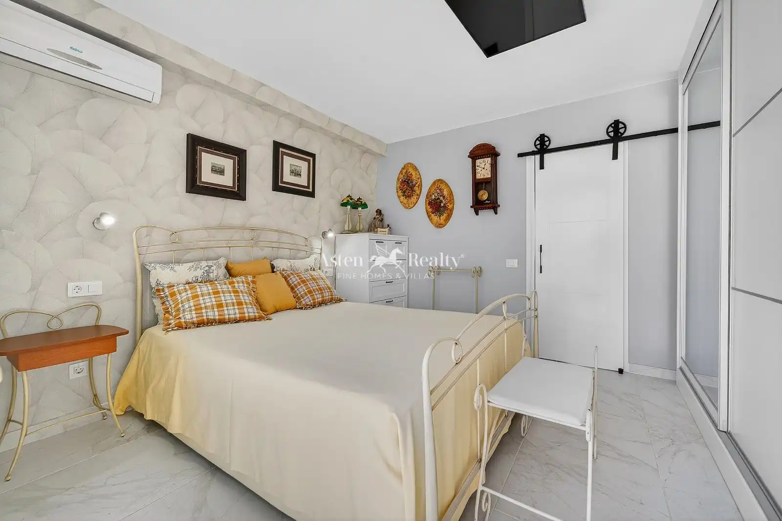 Schlafzimmer von Maisonette zum Verkauf in Arona mit Klimaanlage, Terrasse und Abstellraum