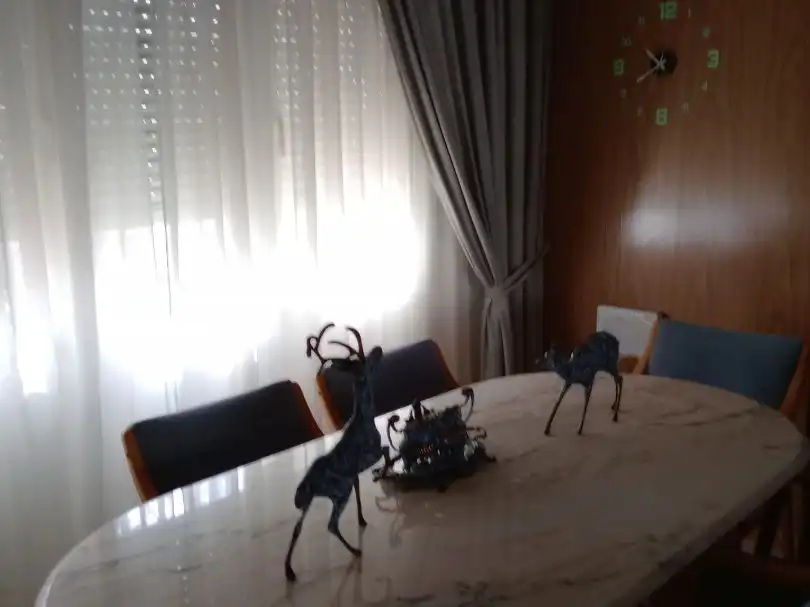 Casa con jardín en venta en C/. LA PINTA 14, imagen 2