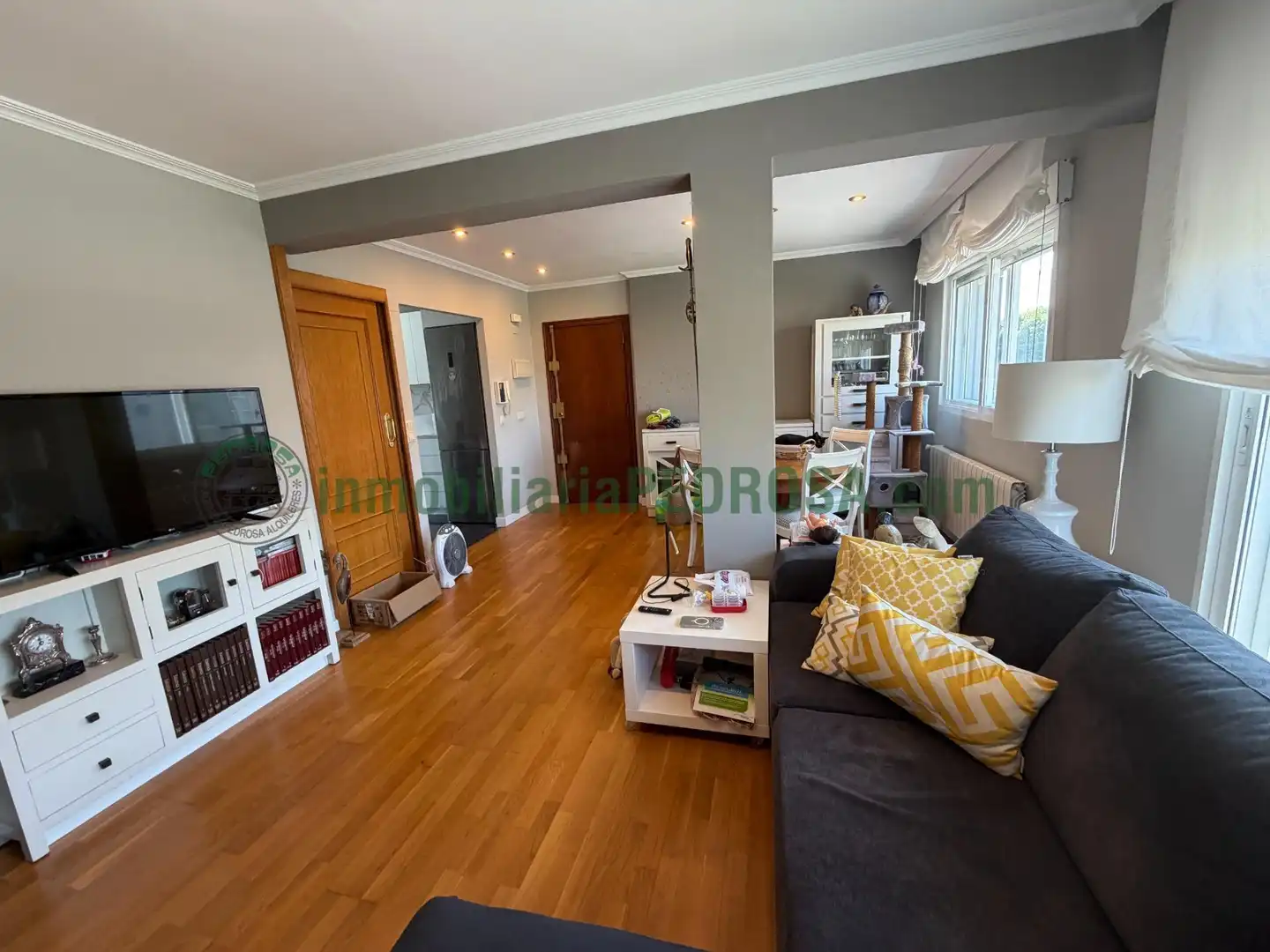 Flat for rent in Avenida MARIA VICTORIA MORENO, Zona Fernández Ladreda