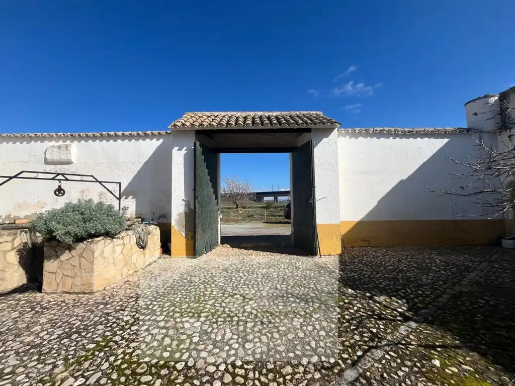 Haus oder Chalet zum Verkauf in Antequera