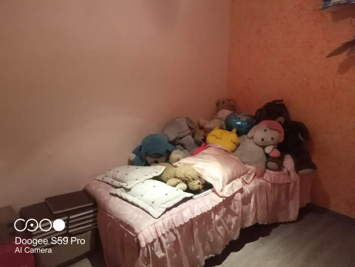 Schlafzimmer von Wohnung zur Miete in Valverde del Fresno mit Balkon