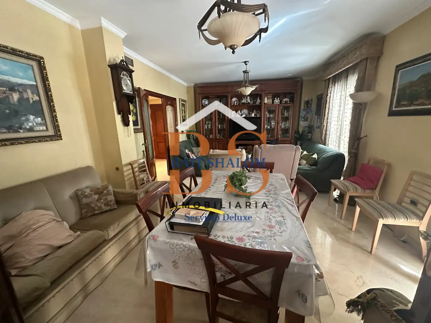 Piso con terraza en venta en Centro